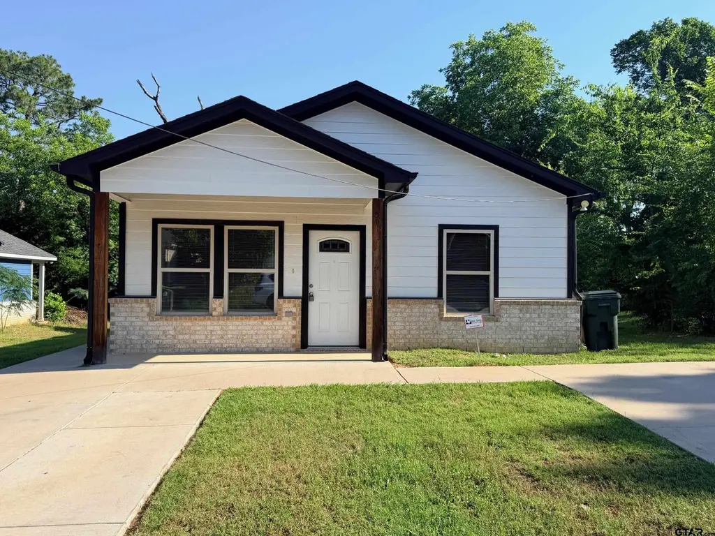 429/501 W Vance St