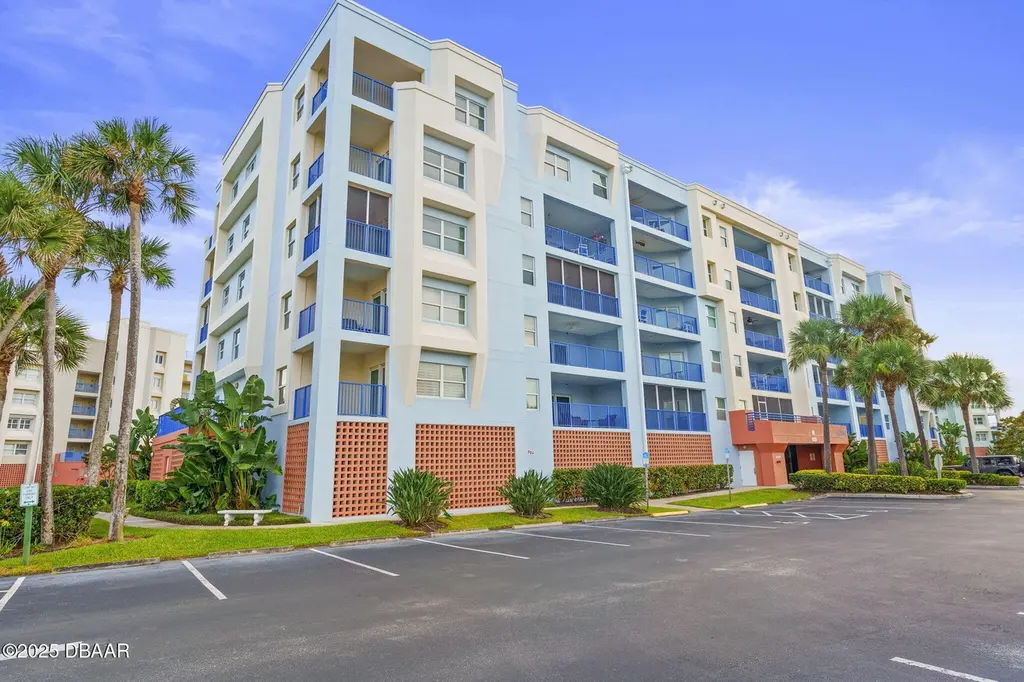 5300 S Atlantic Ave #2303