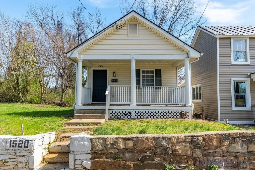 1520 Buchanan St