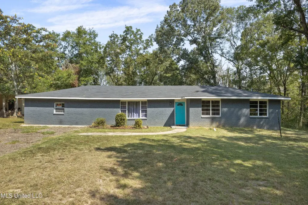 1208 Cooper Rd