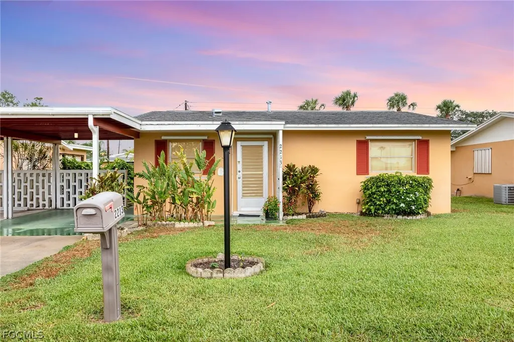 2213 Orchid Rd