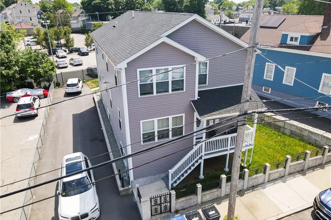 172 Baker St