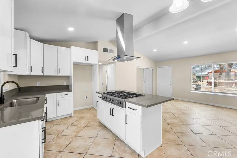 10921 Rome Beauty