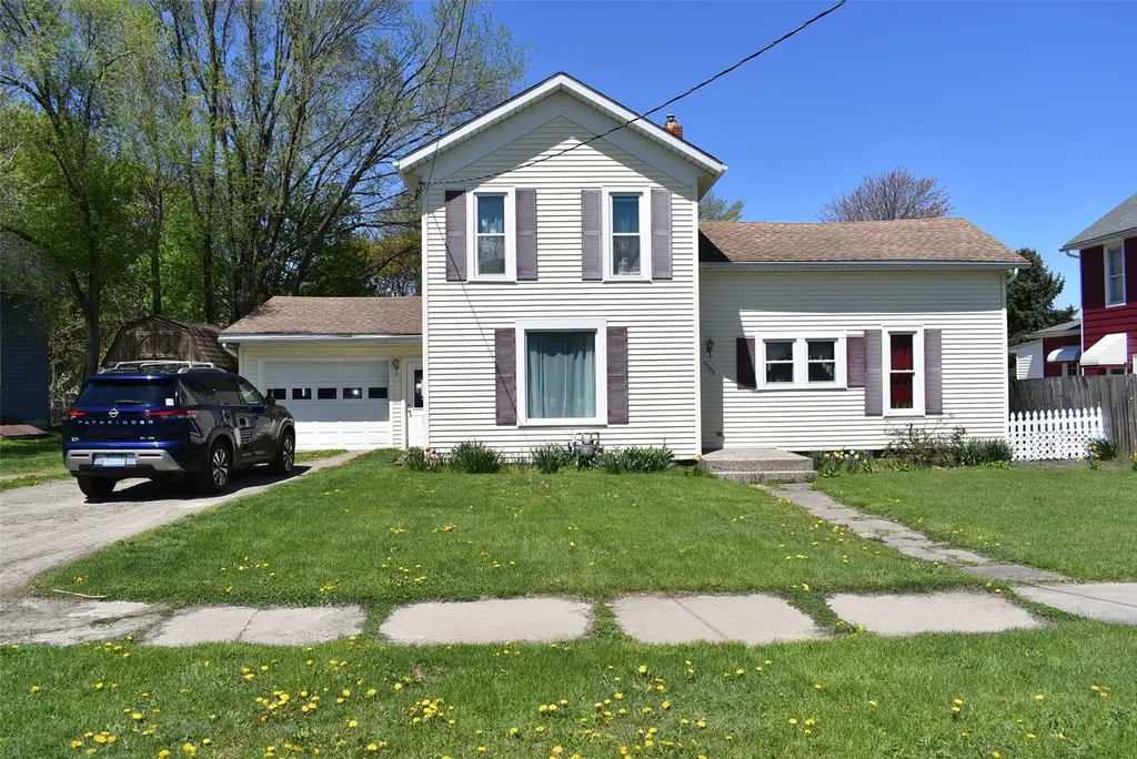 10066 Sampson Ave