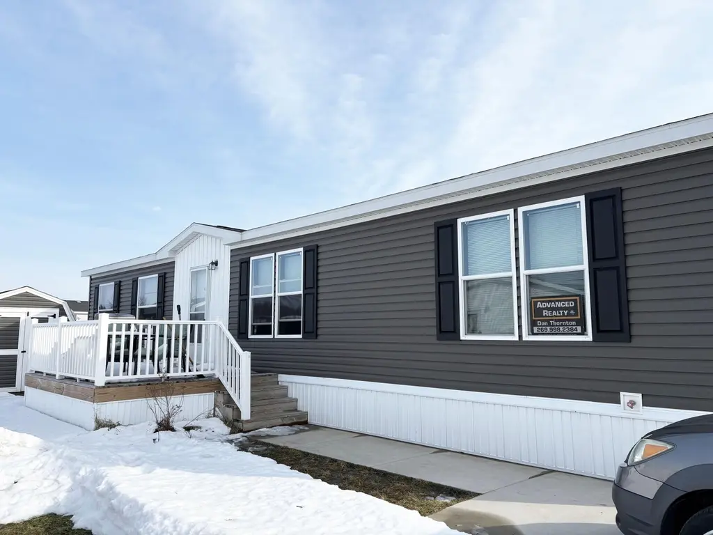 8611 Fallow Dr