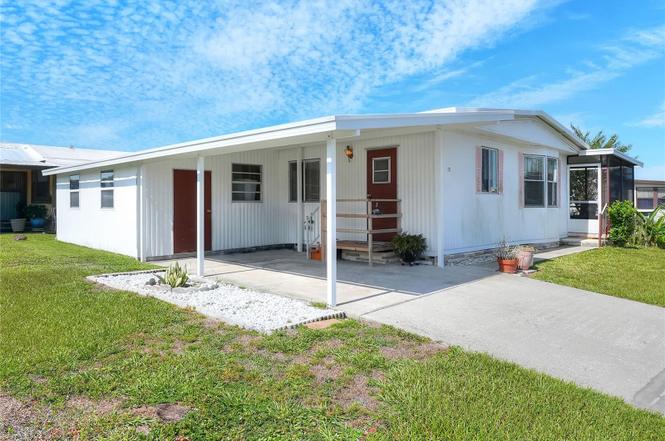 2055 S Floral Ave #15