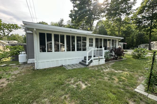 23 College Dr Unit 26B