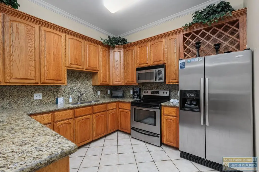 111 E Campeche St #2
