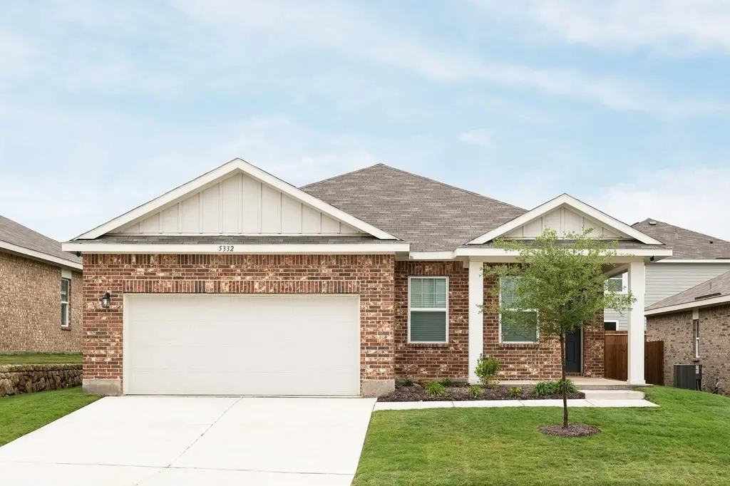 3219 Diamond View Ln