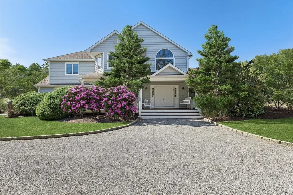 4 Polo Grounds Ln