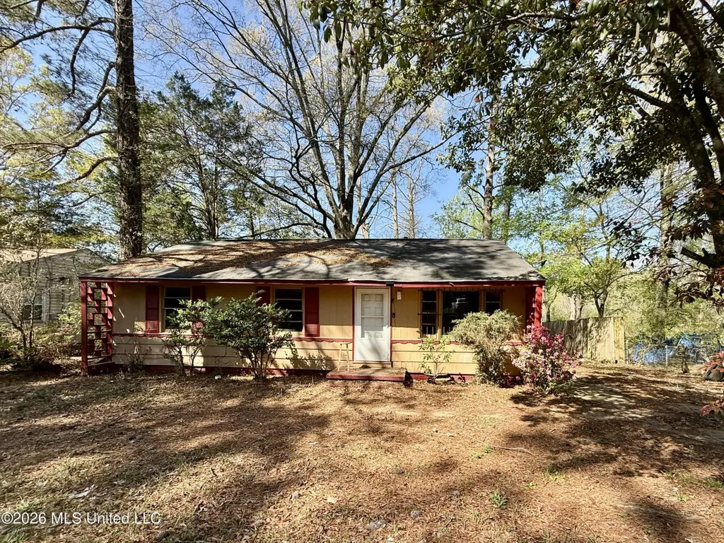 2607 Brookwood Dr
