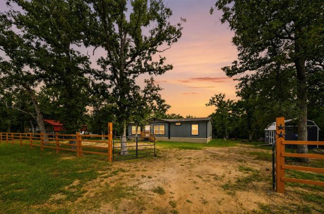 553 Redberry Rd