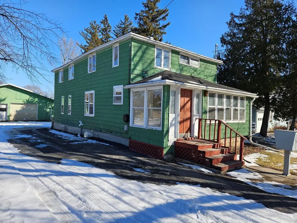 314 E Fond Du Lac St