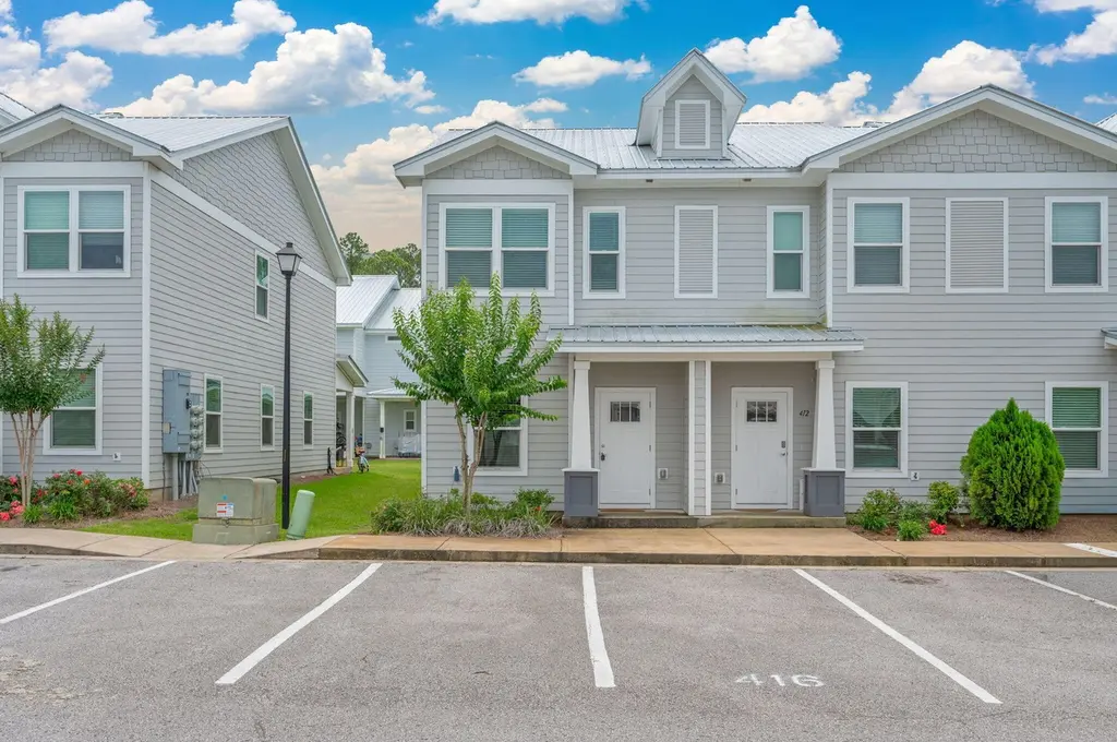 416 Date Palm Ln
