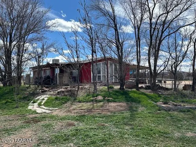 2715 W Annie Rd