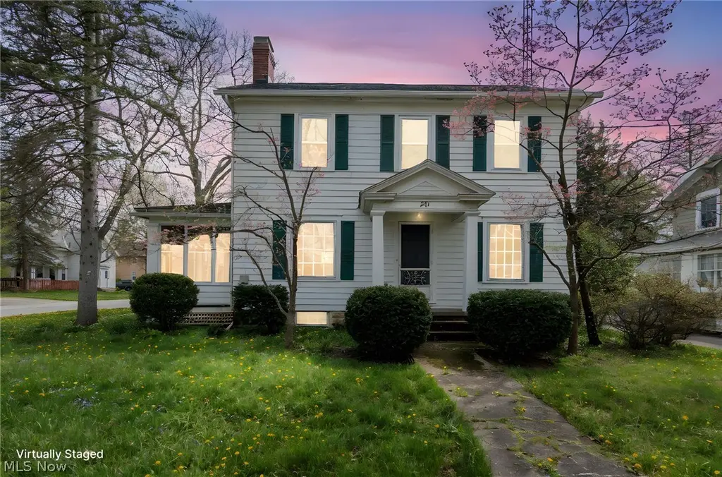 241 S Freedom St