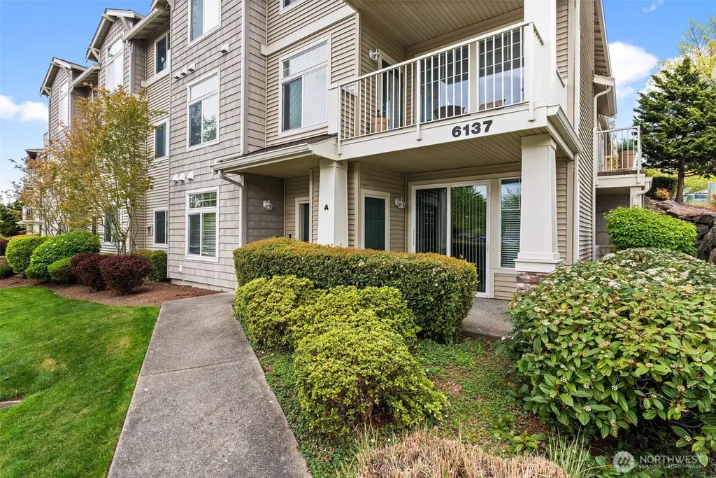 6137 Hazel Loop SE Unit A8