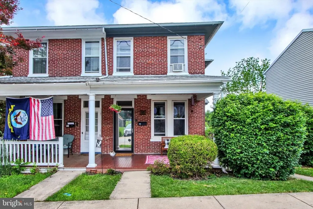 46 S Franklin St