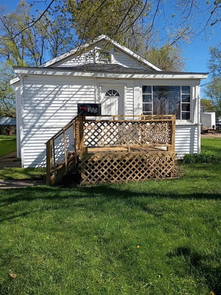 350 Iroquois Ave