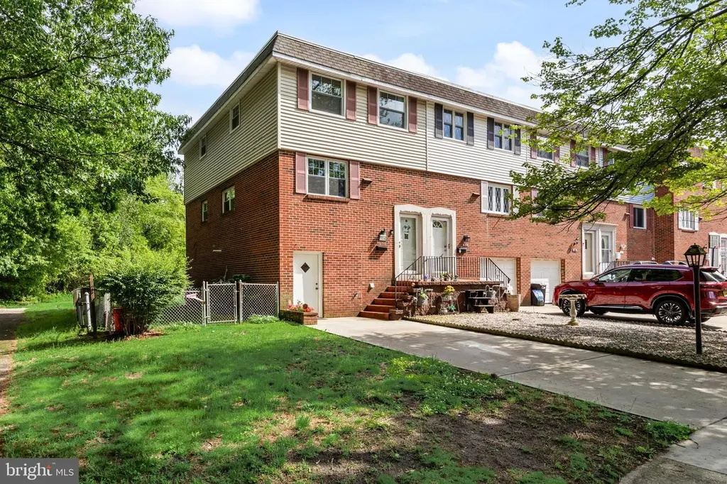 154 Laureba Ave