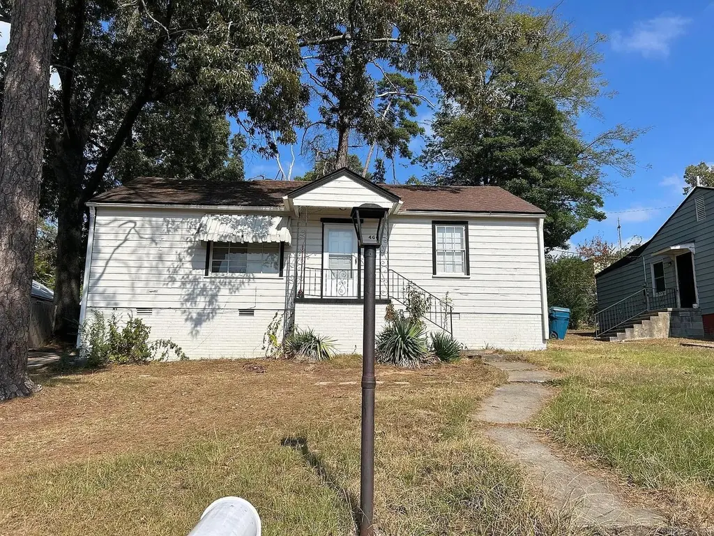 4608 Grand Ave