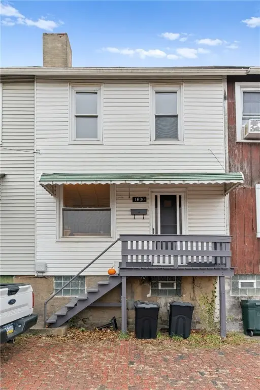1630 Poplar Way