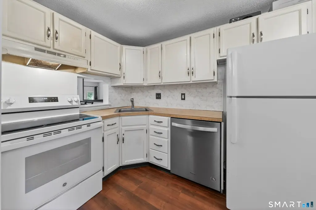 98 Rising Trail Dr #98