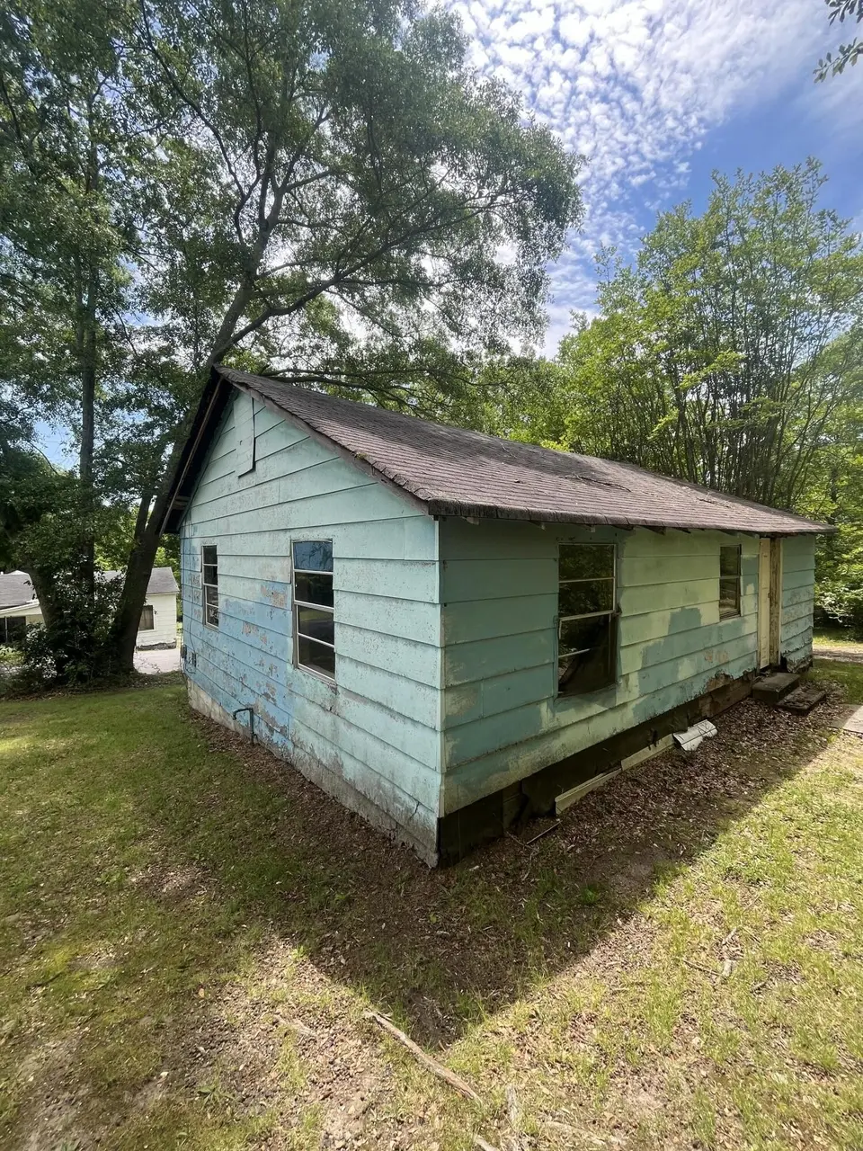 201 Hickory St