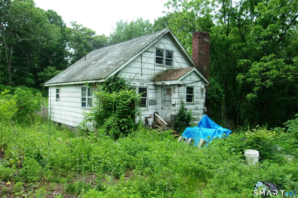 7 River Dr