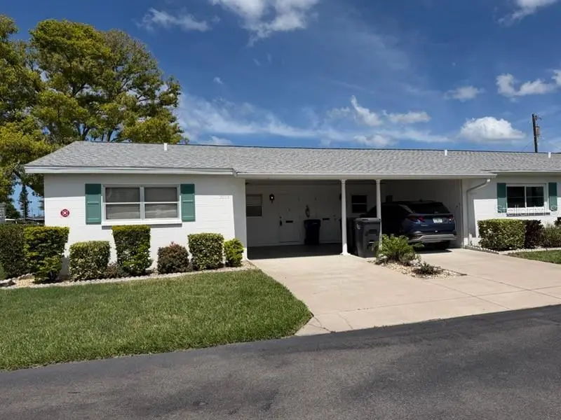 5973 Hibiscus Dr