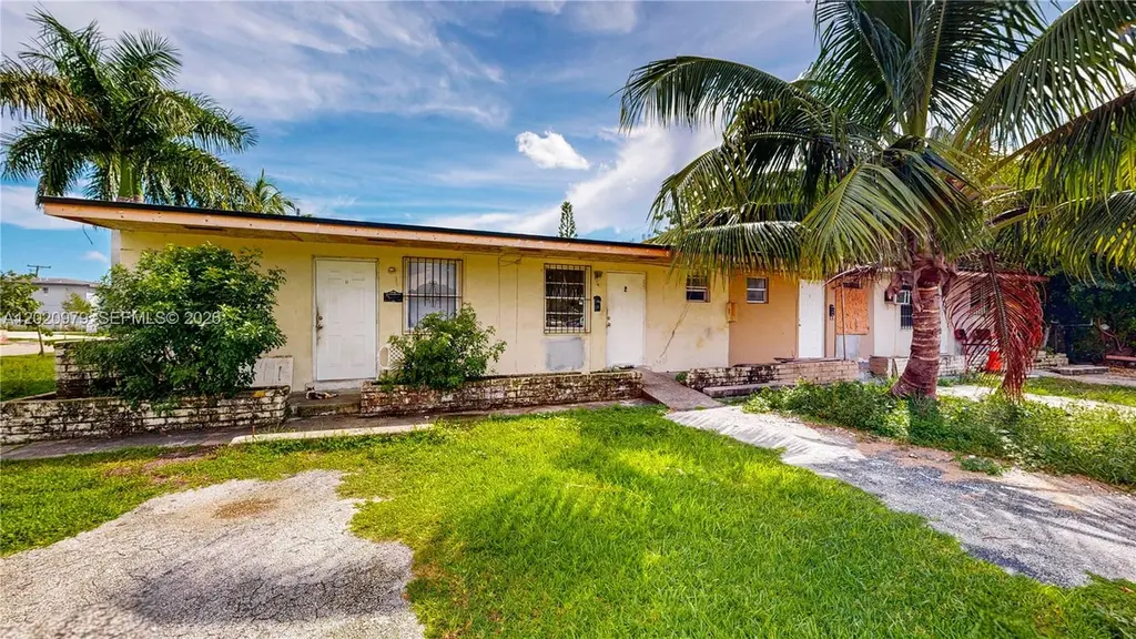 1478 NW 2nd Ave