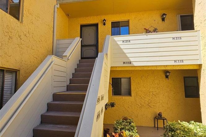 5335 SE Miles Grant Rd #214