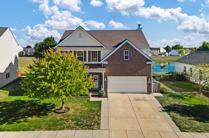 3413 Roundlake Ln