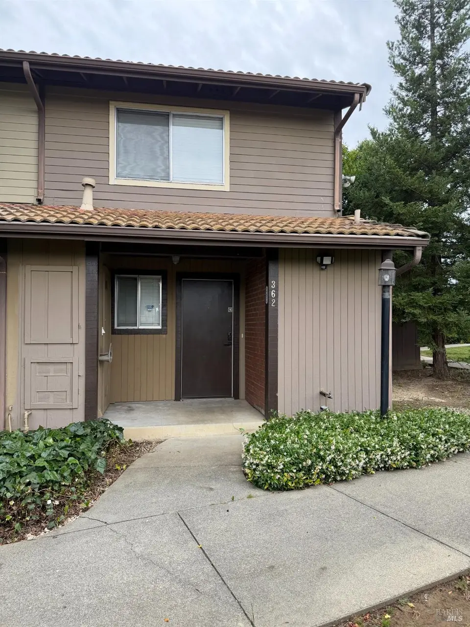 362 Tabor Ave