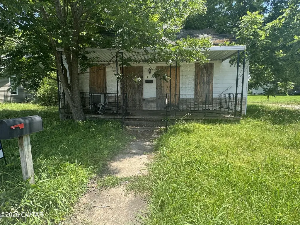 50 Holly St