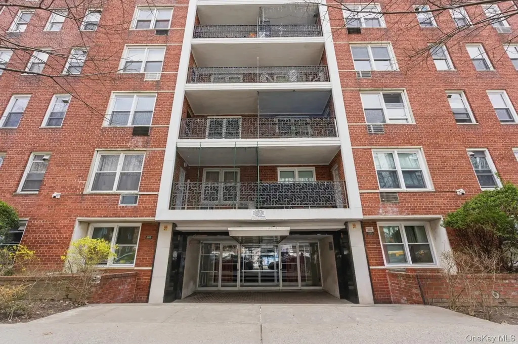 144-30 Sanford Ave Unit 6V