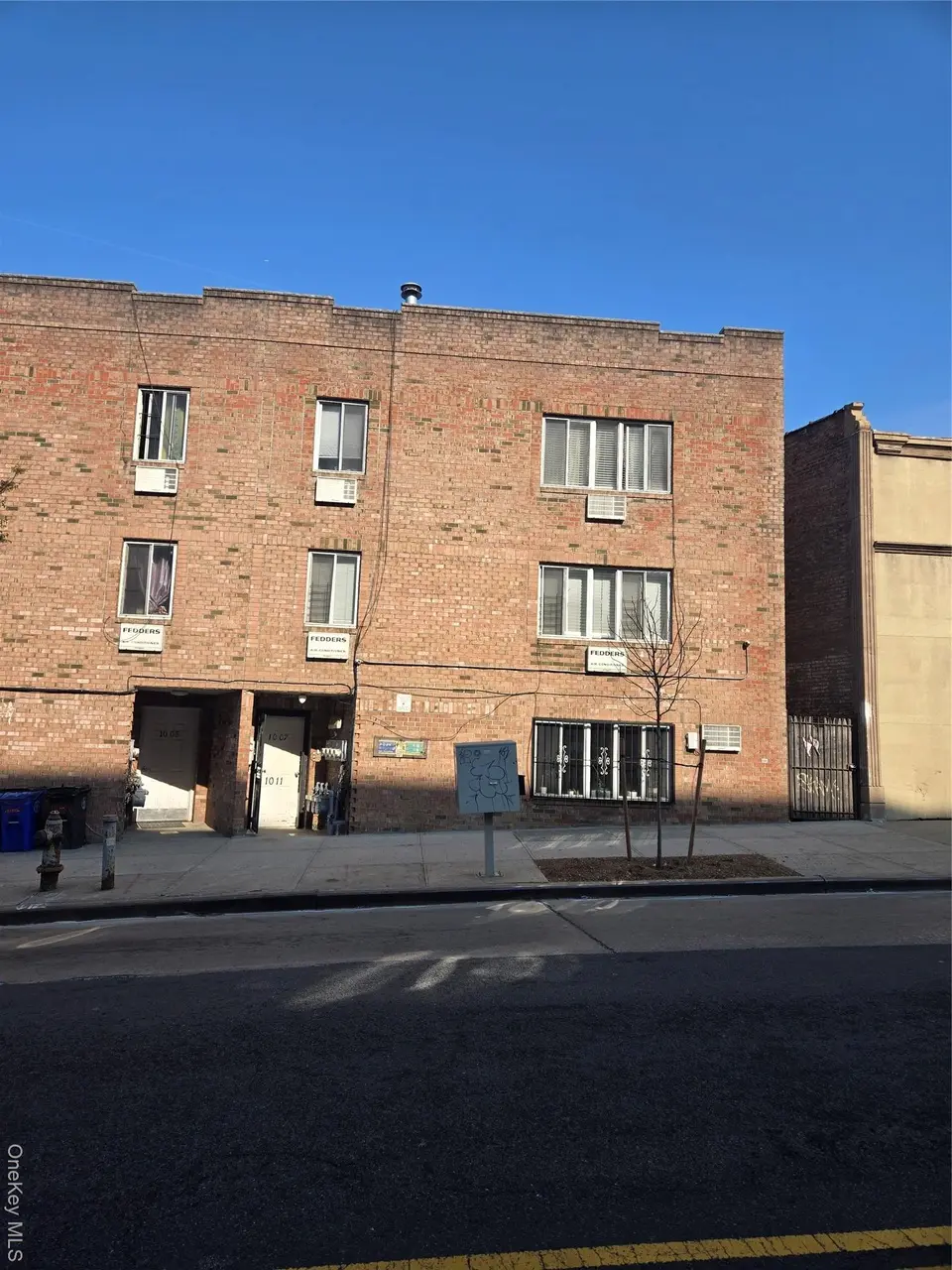 1011 Boston Rd