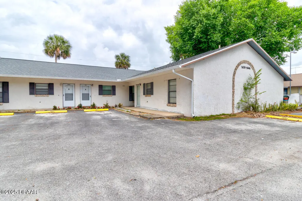1662 Espanola Ave
