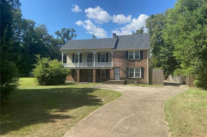 1911 Dr Martin Luther King Jr Ave