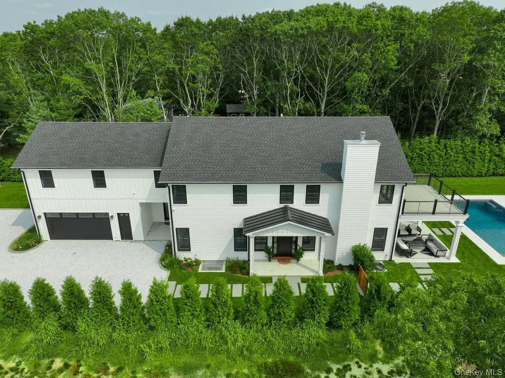 66 Peters Ln
