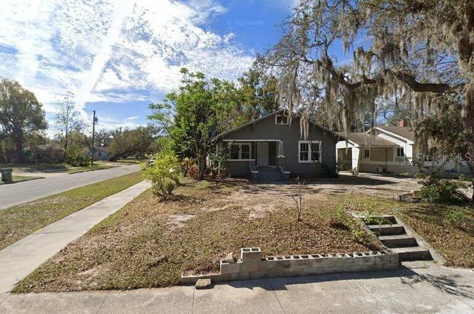 1803 High St