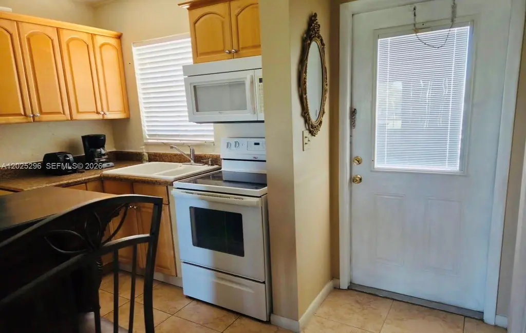 251 S Golf Blvd #289