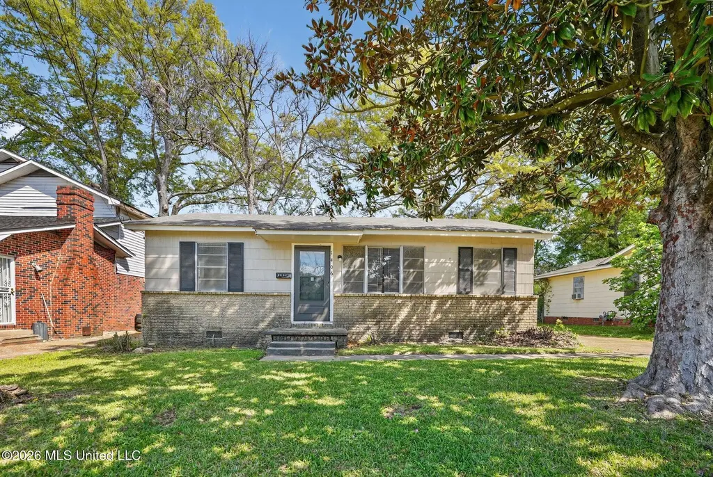 1406 Cadillac Dr