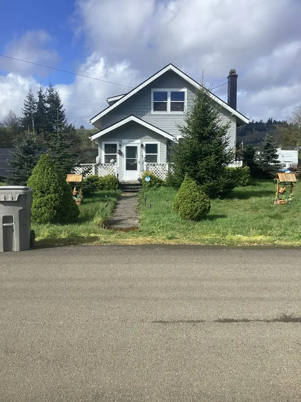 200 W Marion St