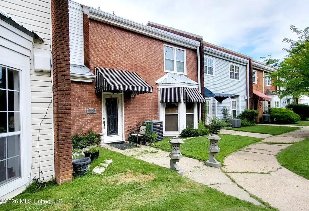 928 Courthouse Rd #25