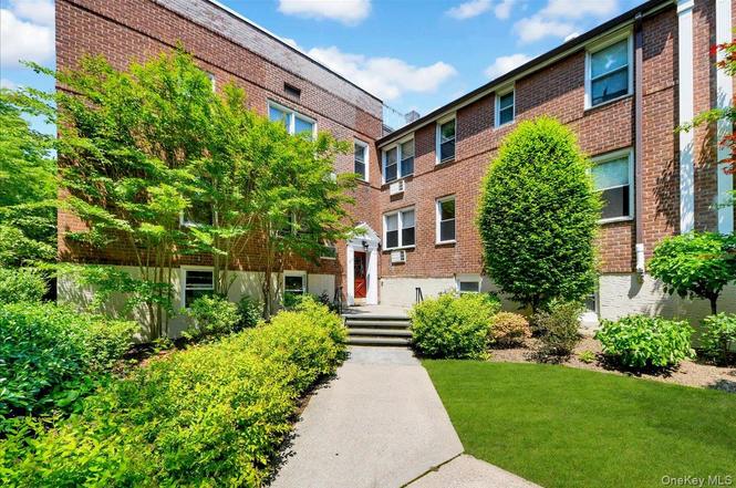 315 Palmer Ter Unit 1B
