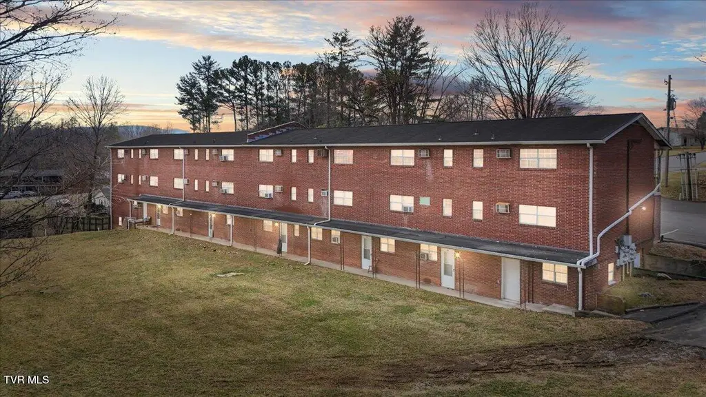 1106 Fremont Dr