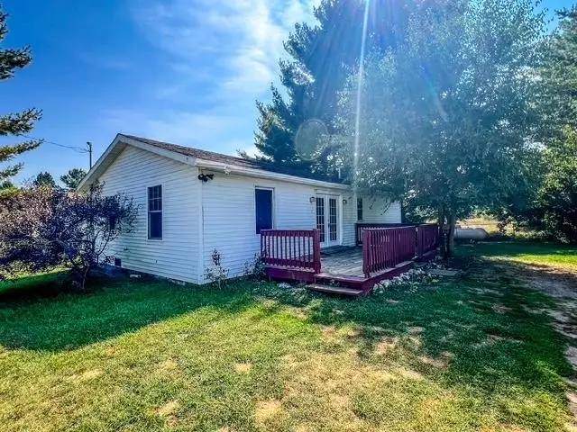 8710 E Townline Lake Rd