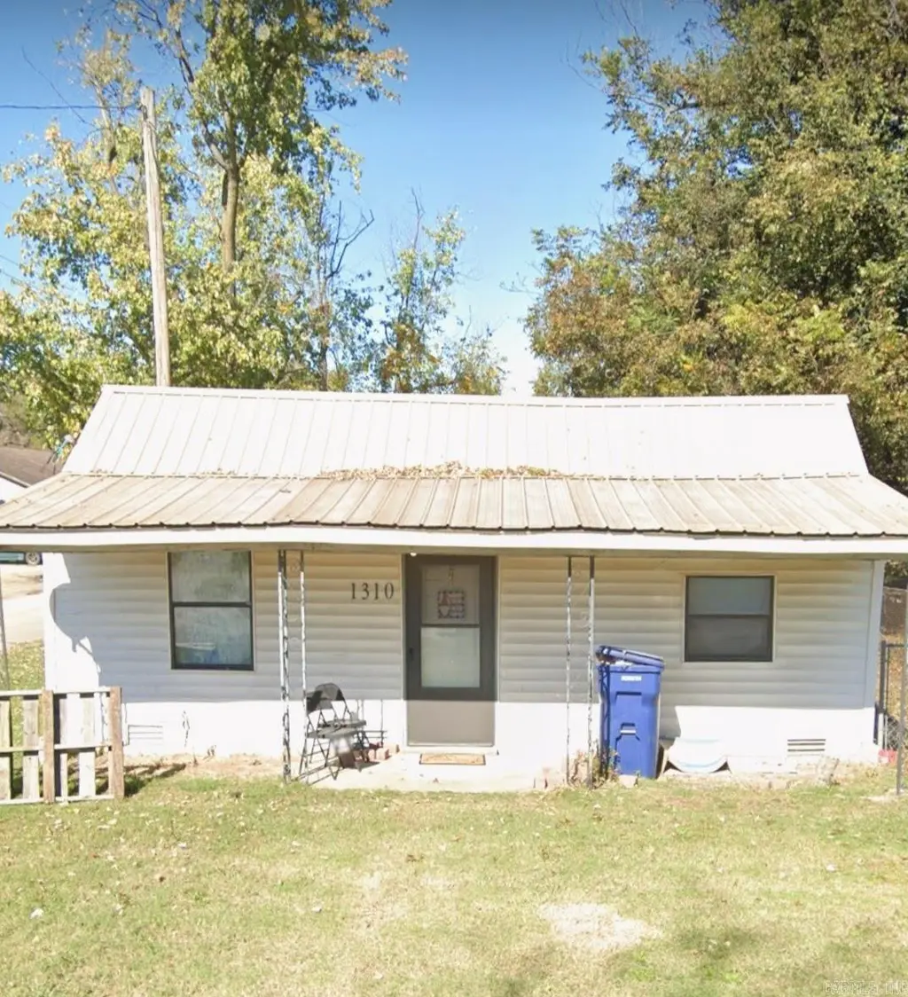 1310 Jones