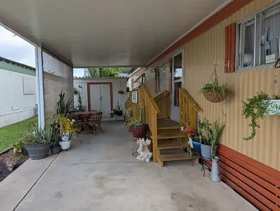 1325 Dixieland Rd